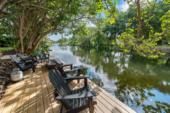 Waterfront Estate•7br•Heated pool•Spa•BBQ•Bsktball