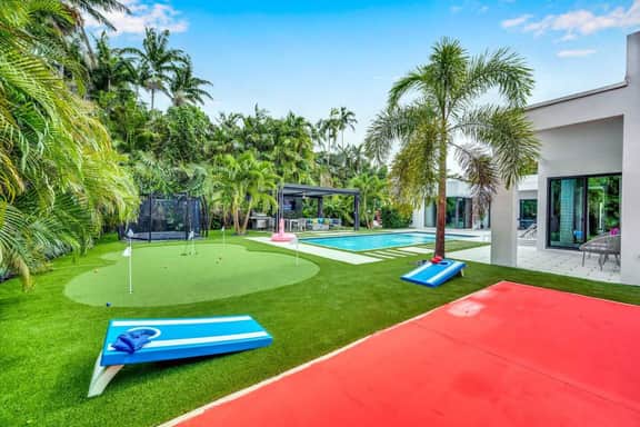 4BR Saltwater Pool Villa | Garden + Fireplace