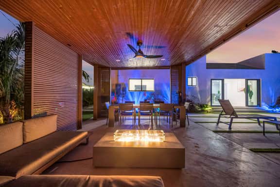 Heated Pool •Villa• 4br•Basketball•BBQ