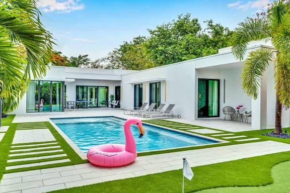 4BR Saltwater Pool Villa | Garden + Fireplace